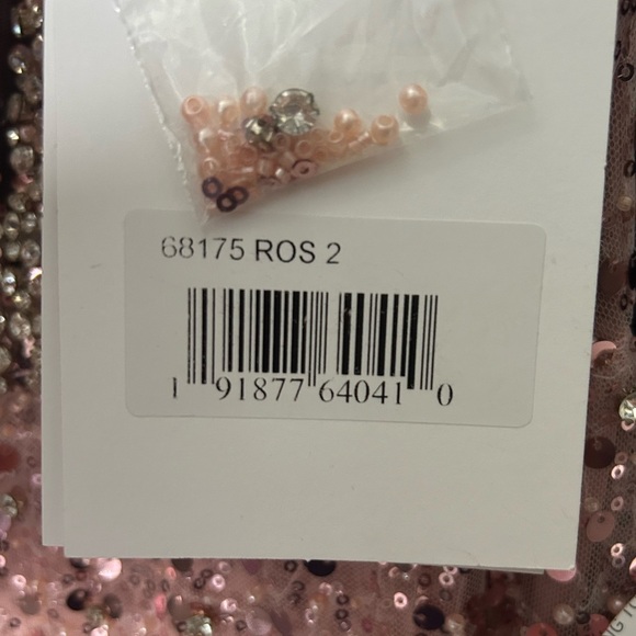 Flawed Mac Duggal 68175 NWT Pink Embellished Plunge Neck Sleeveless Trumpet Gown - Picture 11 of 11